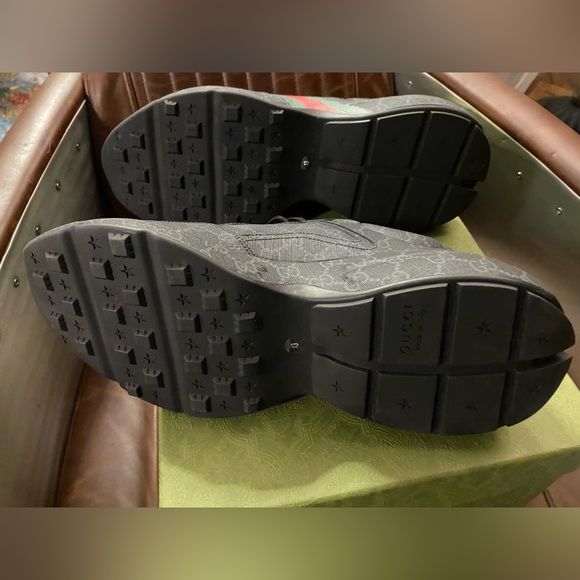 Gucci Men's Rhyton GG Supreme  Sneakers - Picture 9 of 16